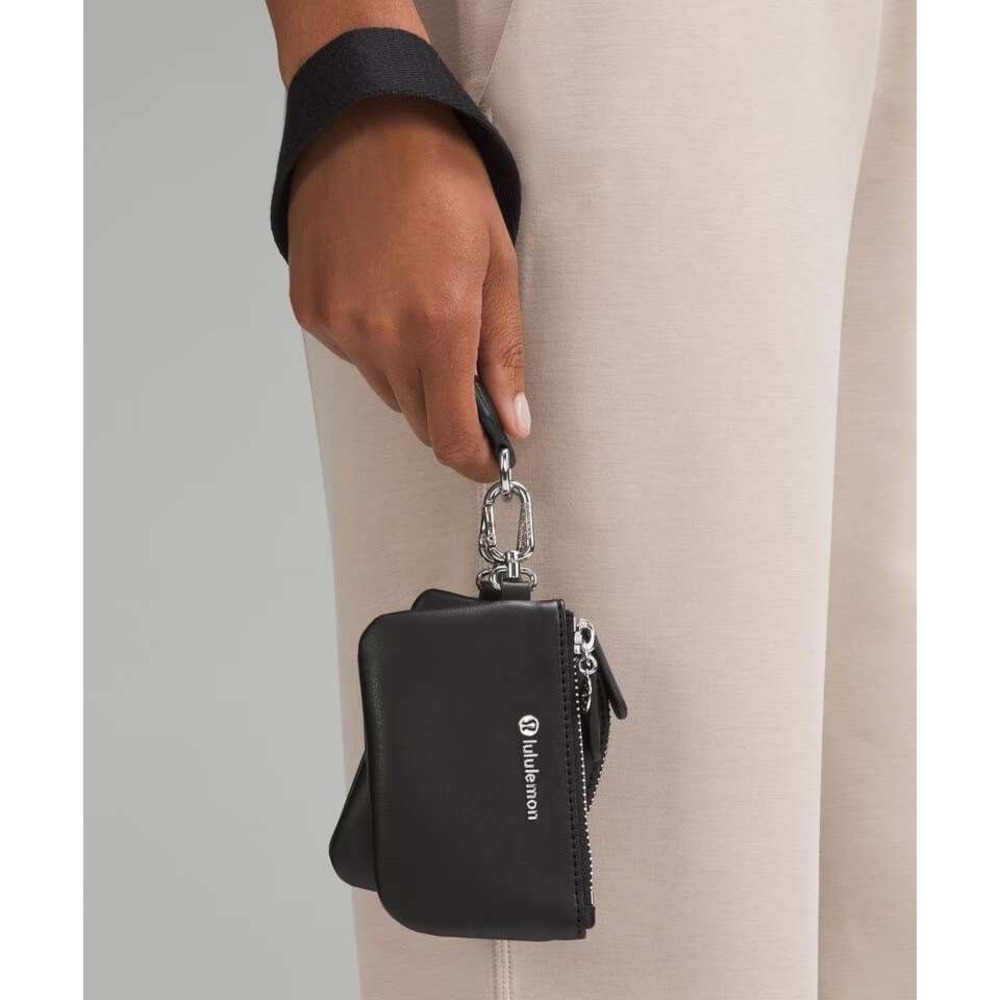 Lululemon Dual Pouch Wristlet Cactus Leather Black O/S New With Tags